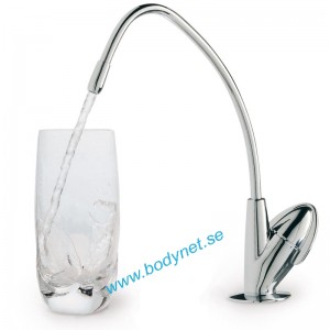 eSpring&trade; Water Treatment System extra ledning och kran